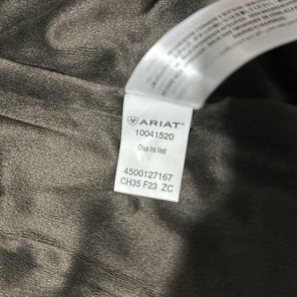 ARIAT Insulated Vest - Picture 11 of 16